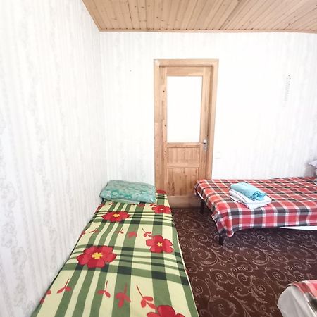 Частный Дом, Р-Н 3 Городской Больницы Τσερκάσι Εξωτερικό φωτογραφία